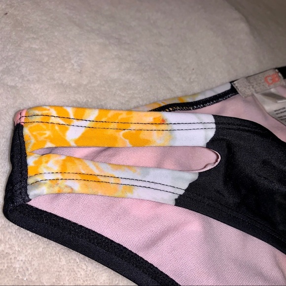 NEW! Gianni Bini M Hipster Bikini Bottom - Picture 2 of 6